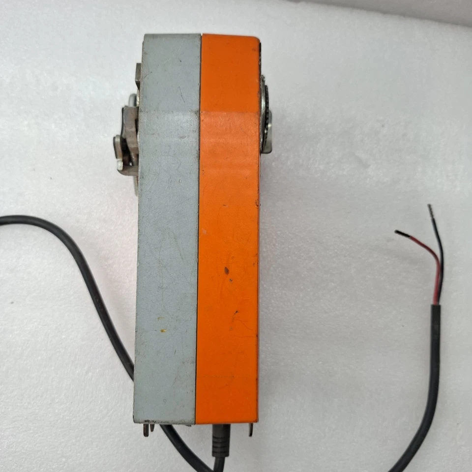 BELIMO NF24A DAMPER ACTUATOR 24V AC/DC 10Nm HVAC (USED WORKING) NF24A